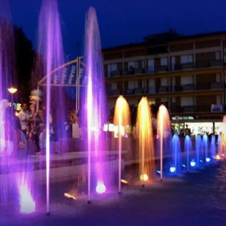 Modern With Pool-beahost * Bibione