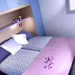 Modern With Pool-beahost Апартаменти